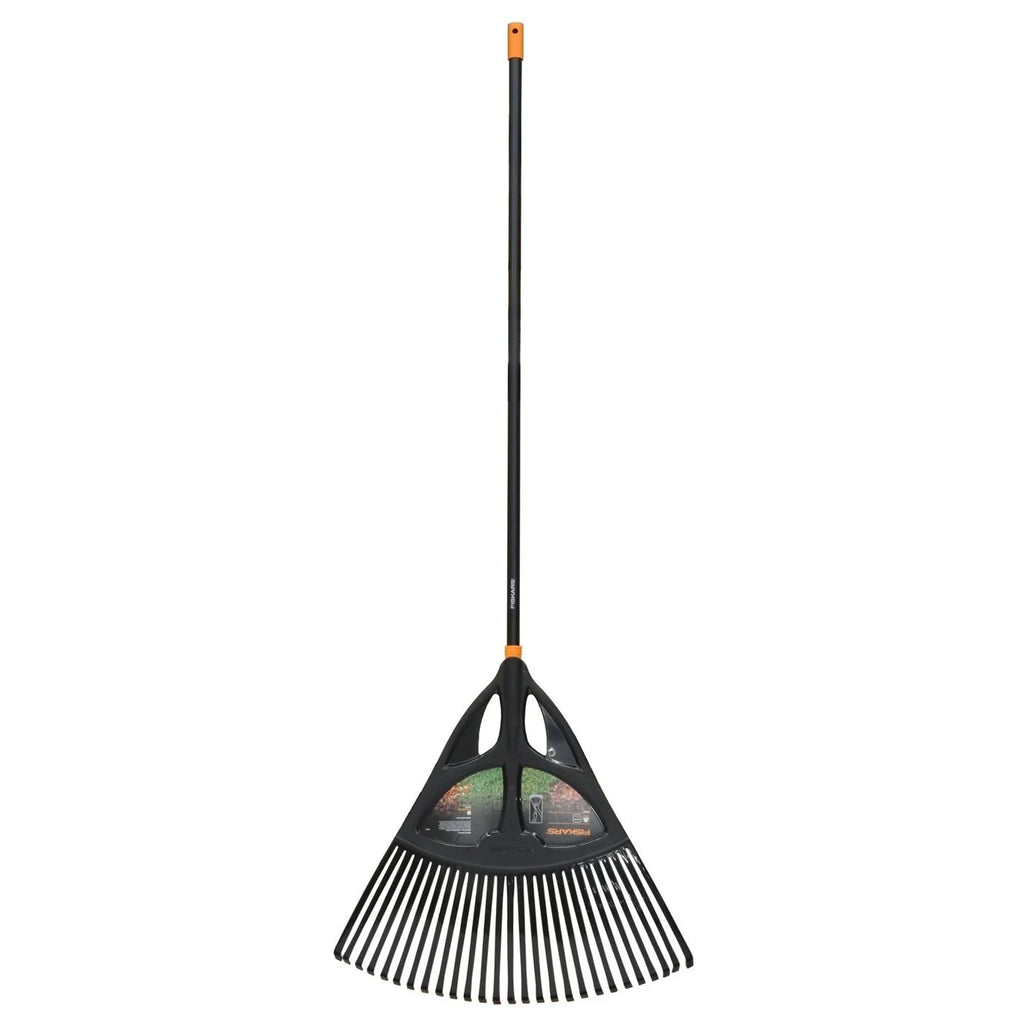 Fiskars XL Solid Garden Aluminium Shaft Leaf Rake JM1521