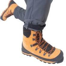 Load image into Gallery viewer, Clogger TreeCREW Affordable-Pro Men’s Chainsaw Pants