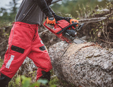 Load image into Gallery viewer, Shindaiwa 451s 45cc Rear-Handle Chainsaw - 18&quot; Bar