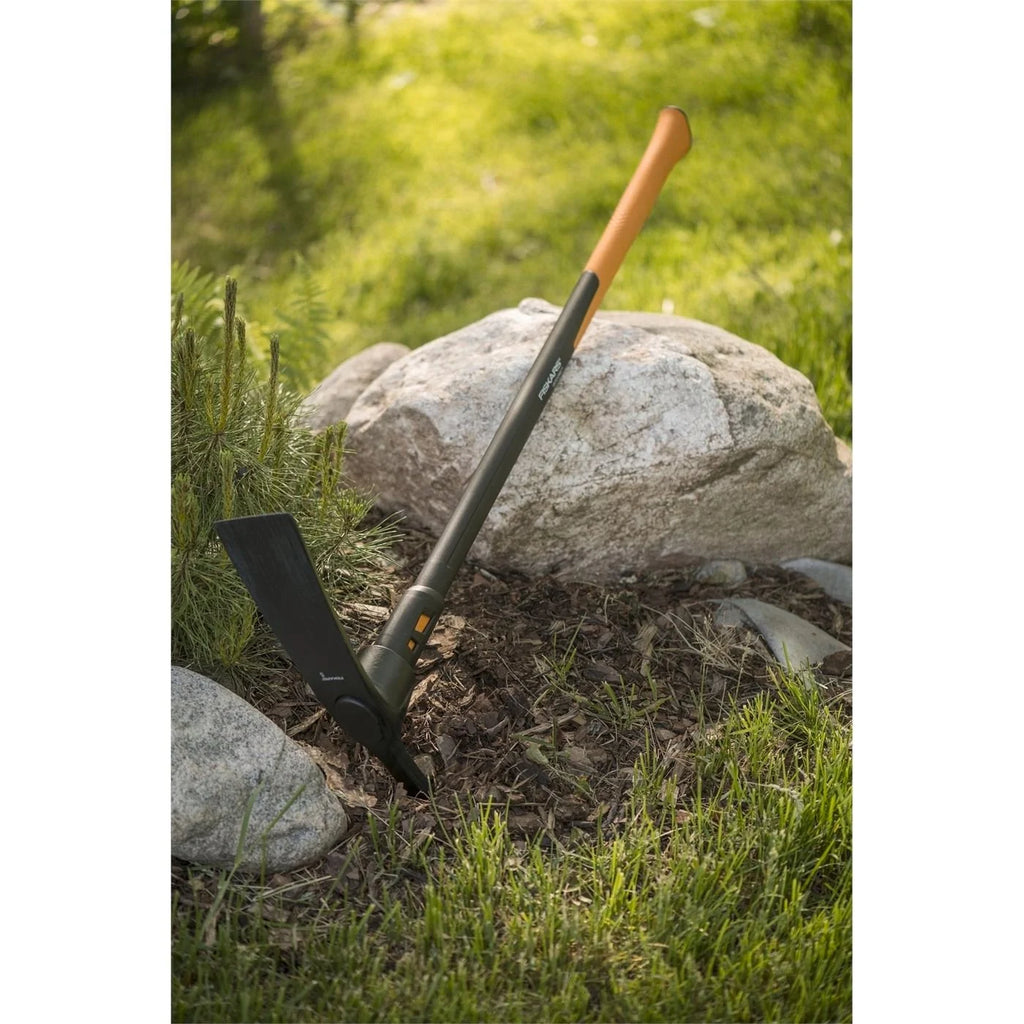 Fiskars Pro IsoCore™ Shock Control 36" Pickaxe Mattox 2.2kg JM1519