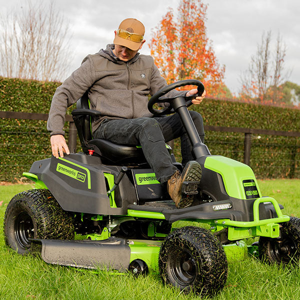 GREENWORKS 60V Pro Electric Ride-on Lawnmower with 8.0Ah Battery & Dual Rapid Charger Kit - 42" Cut