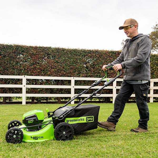 GREENWORKS 60V Pro Brushless Self-Propelled Lawnmower 46cm (18”) 4.0Ah Battery & Charger Kit