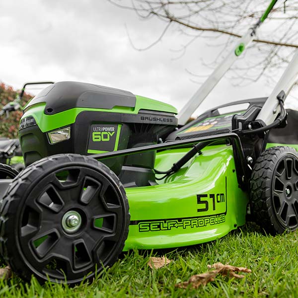 GREENWORKS 60V Pro Brushless Self-Propelled Lawnmower 51cm (21”) 8.0Ah Battery & Charger Kit