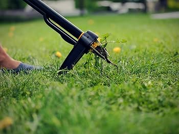 Fiskars Xact™ 4-Prong Ejection Aluminium Weed Puller JM1523