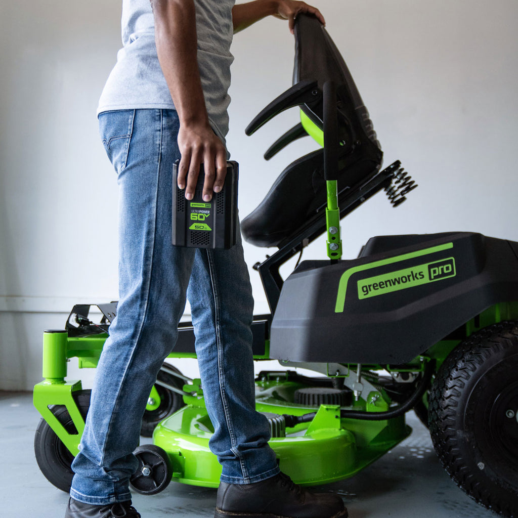 GREENWORKS 60V Pro Electric Zero Turn Mower with 8.0Ah Battery & Dual Rapid Charger Kit - 42" Cut