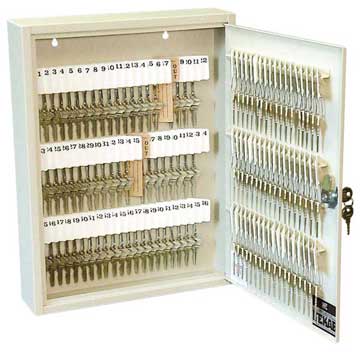 R&R Key Storage Cabinet R3920